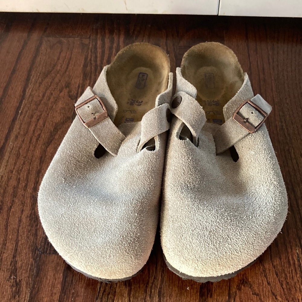 Birkenstock Boston Clog size 39 (8-8.5)